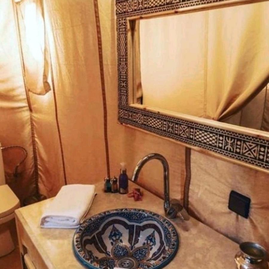 Overnight Luxury Camp 메르주가 외부 사진